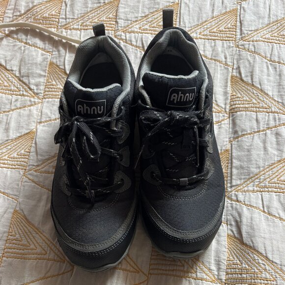 Ahnu Sugarpine Waterproof Hiking Shoe Black Women’s Size 6 - Picture 3 of 7